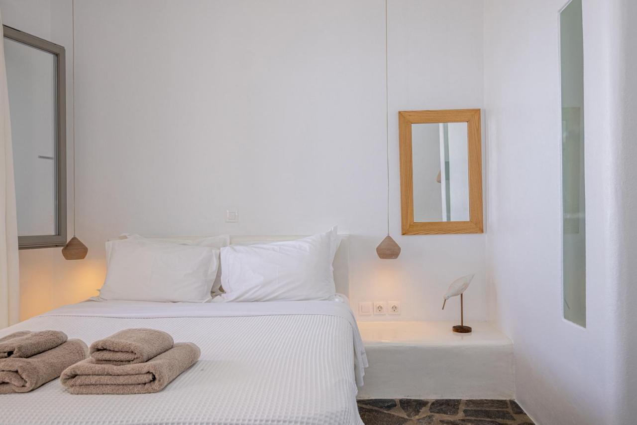 Big Blue Suites & Apartments 키오니아 외부 사진